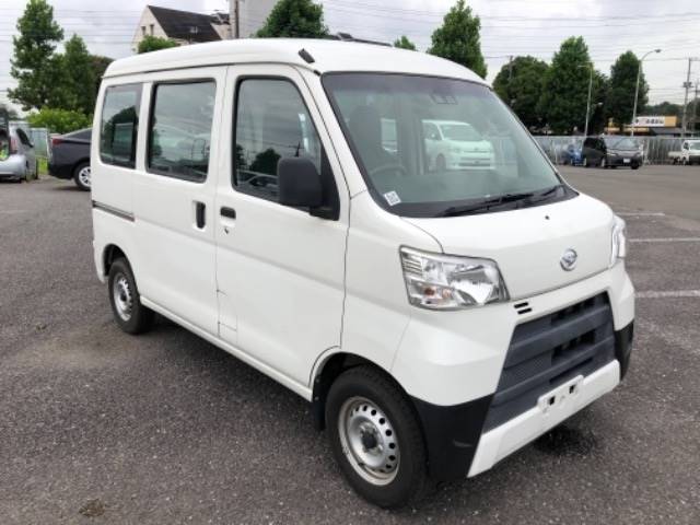 715 DAIHATSU HIJET VAN S331V 2018 г. (ARAI Oyama)